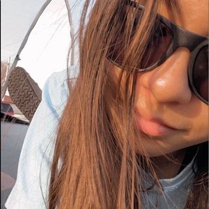 Meet your Posher, Gigi